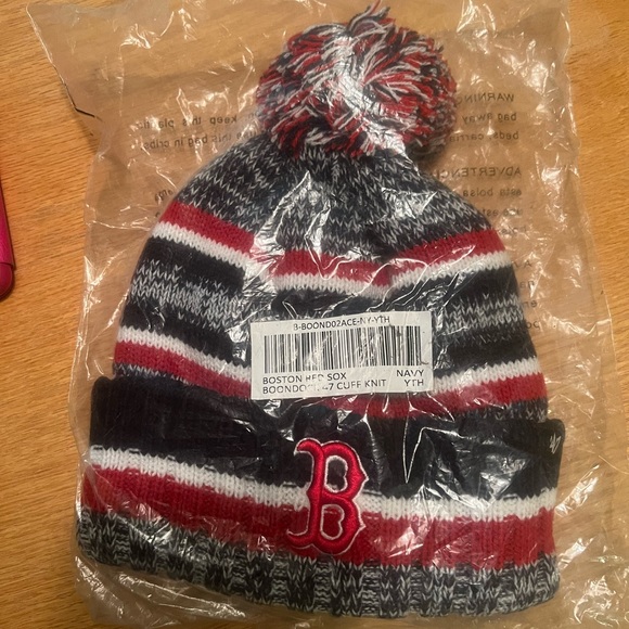 Boston RED SOX winter hat - Picture 1 of 4